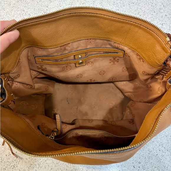 Tory Burch Tan Leather Shoulder Bag - Picture 10 of 10